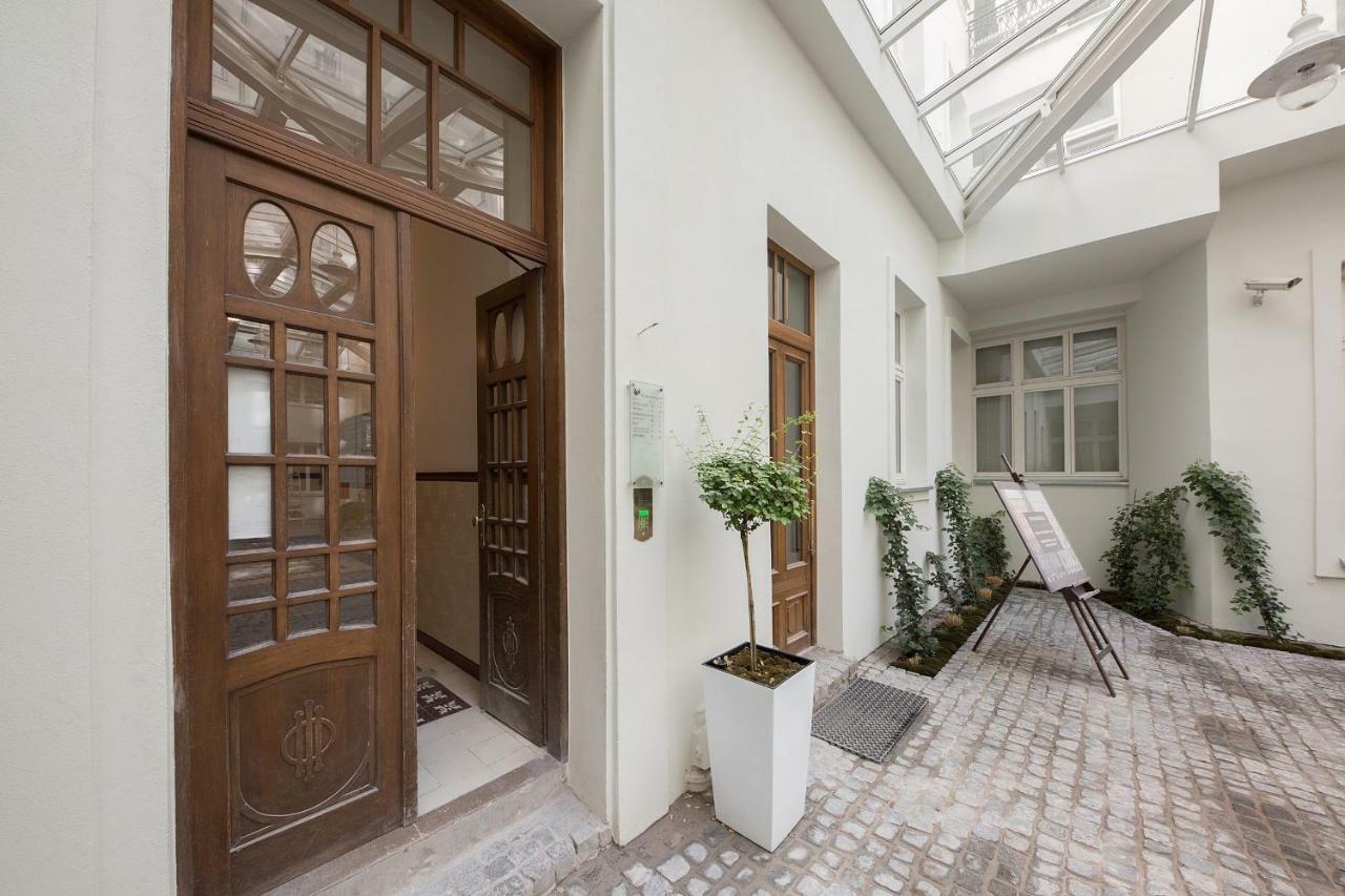 Shortstaypoland Noakowskiego Varşovia Exterior foto